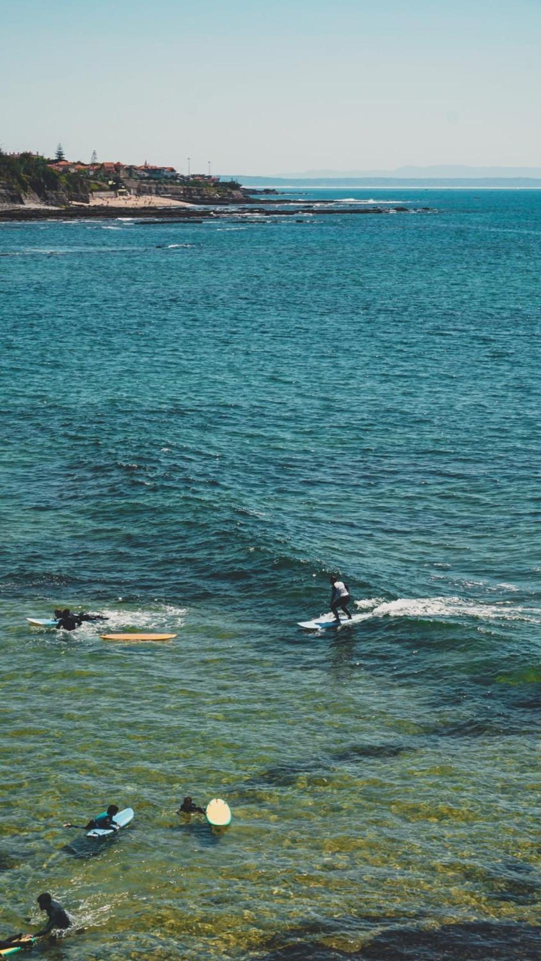 Turismo Do Seculo Hotel Estoril Bagian luar foto Surfers at the mouth of the River Tweed
