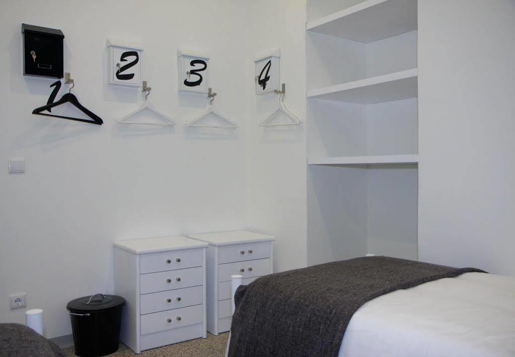 Turismo Do Seculo Hotel Estoril Bagian luar foto A typical locker room