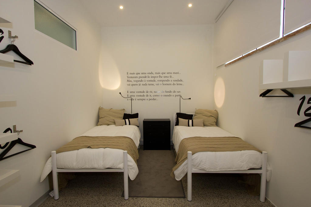 Turismo Do Seculo Hotel Estoril Ruang foto A bedroom in the hotel